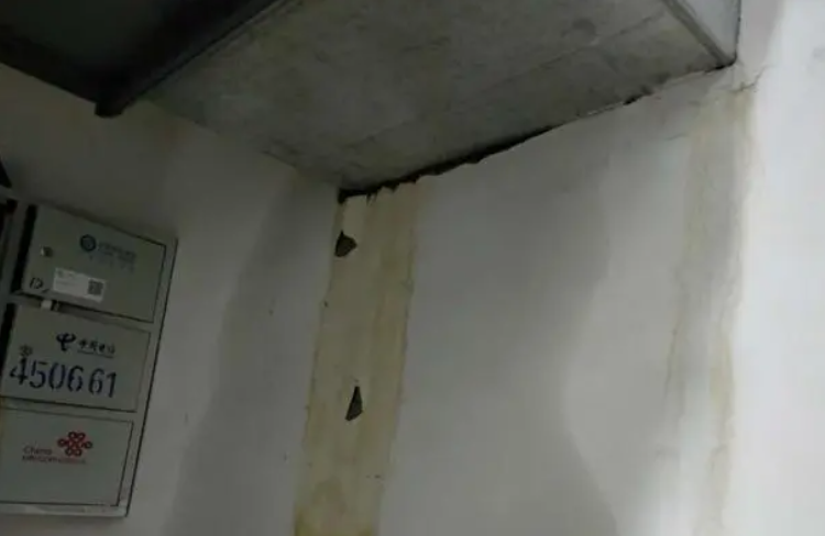 城市軌道交通車站防排煙風管出現(xiàn)凝露滴水分析及解決辦法