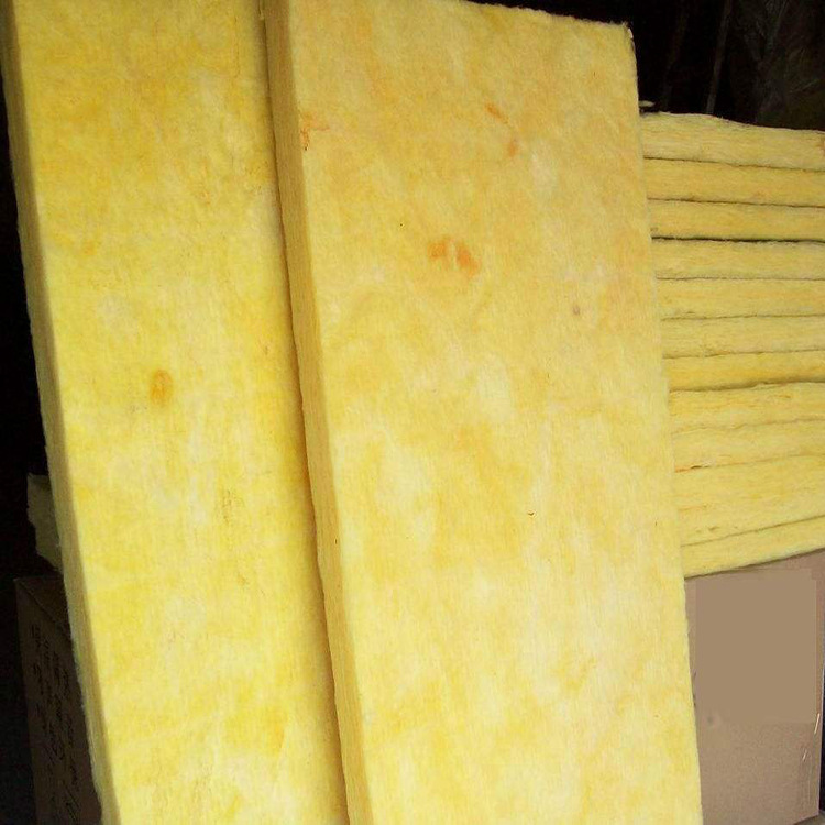 玻璃棉在墻體、屋頂和地板的隔熱和隔音應用